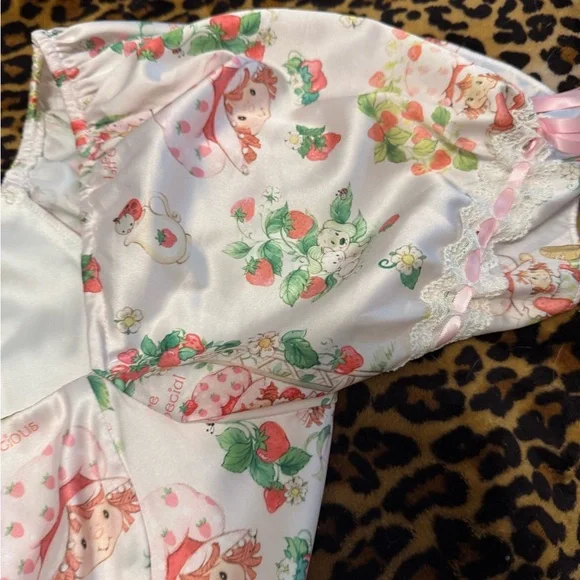 Strawberry Shortcake Dollskill dress - Picture 6 of 8